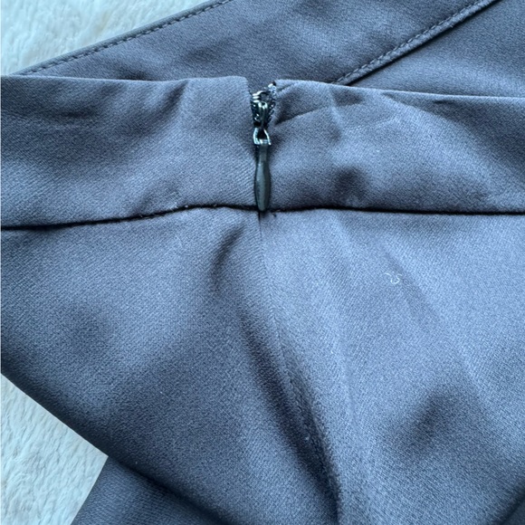 BCBGeneration Size 0 Black front slit midi skirt - Picture 5 of 8